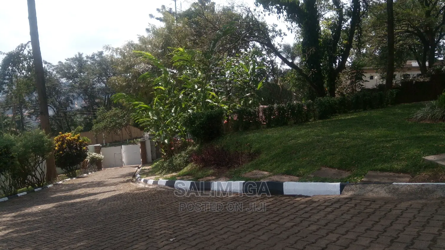4bdrm Duplex in Kololo Property, Kampala for Rent in Kampala