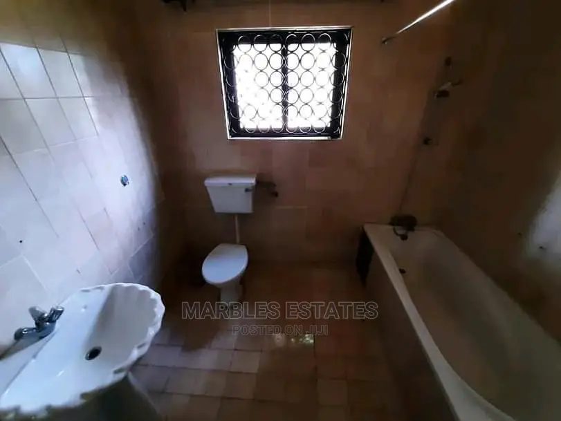 4bdrm Bungalow in Bugolobi, Kampala for Rent in Kampala
