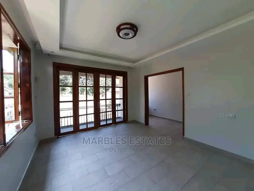 4bdrm Duplex in Munyonyo, Central Division for Sale in Central Division