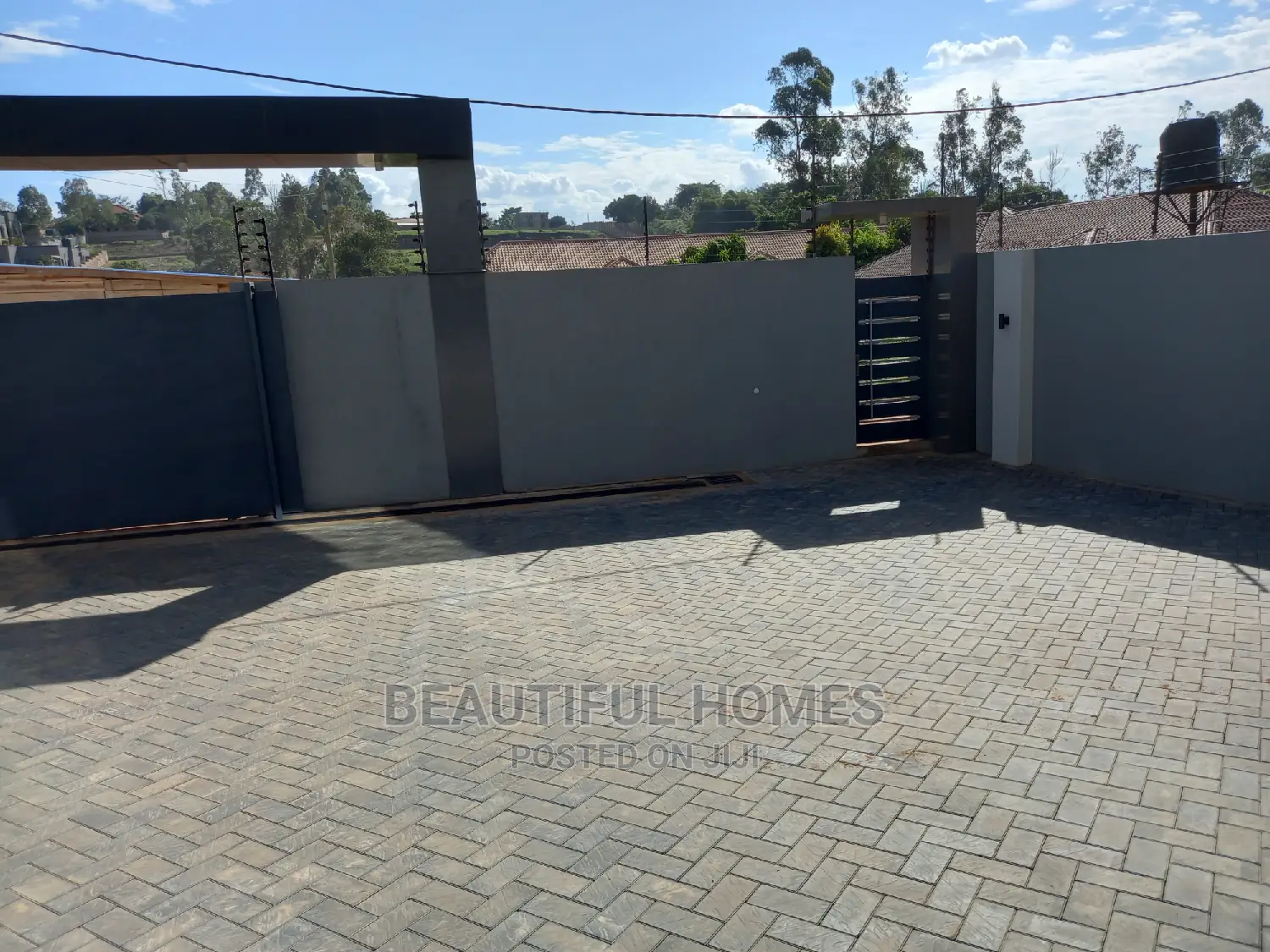 Furnished 2bdrm Apartment in Kisaasi, Kampala for Sale in Kampala