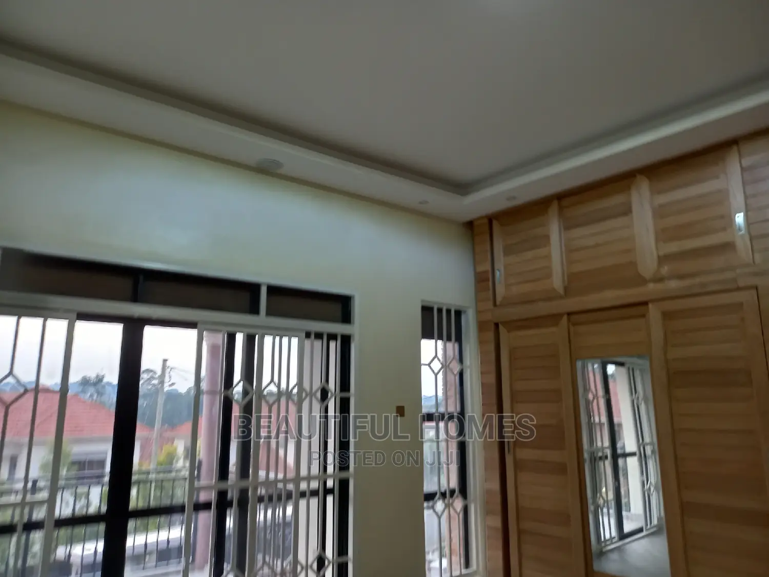 Furnished 4bdrm House in Kira Tarmack, Kampala for Sale in Kampala
