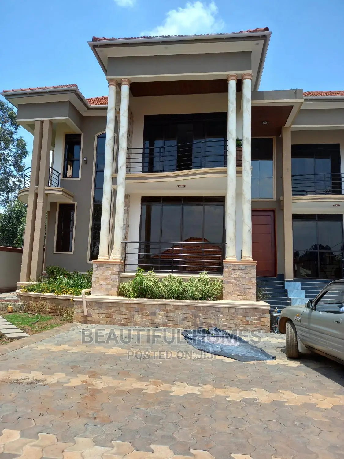 Furnished 5bdrm Mansion in Kira for Sale in Kira