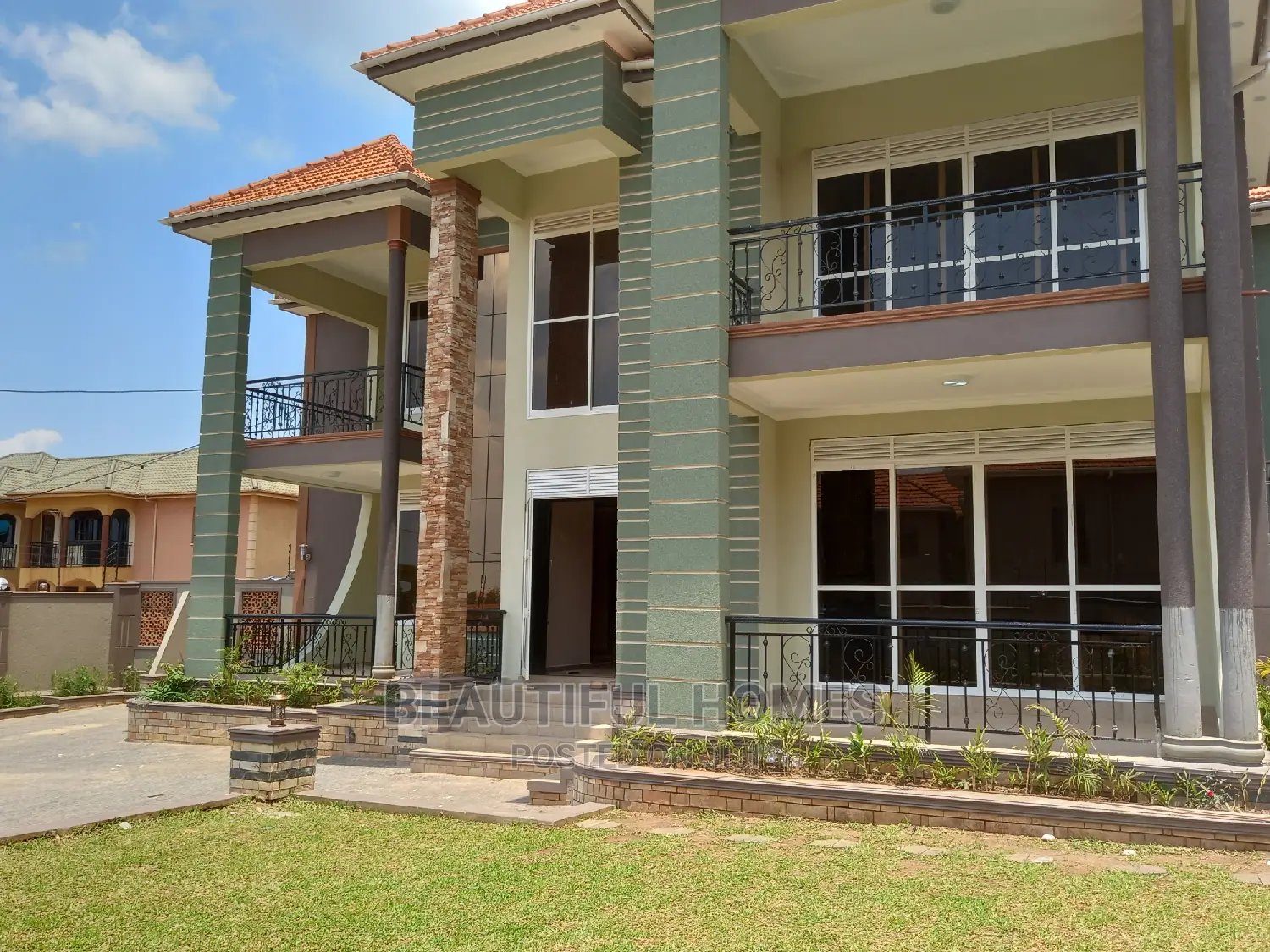 Furnished 6bdrm Mansion in Kira for Sale in Kira