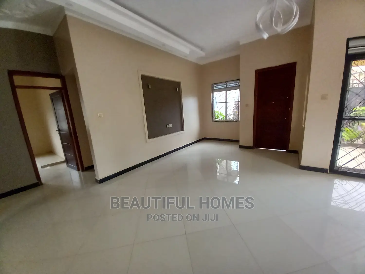 Furnished 4bdrm House in Kira Tarmack, Kampala for Sale in Kampala