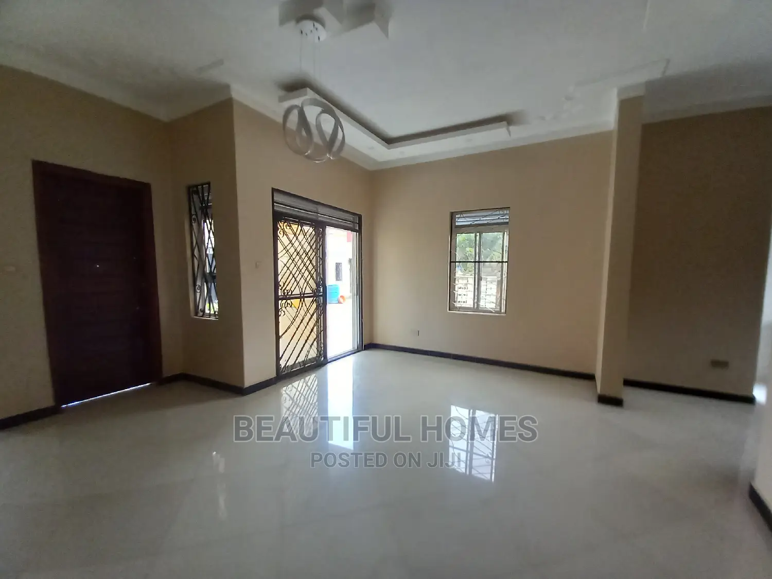 Furnished 4bdrm House in Kira Tarmack, Kampala for Sale in Kampala