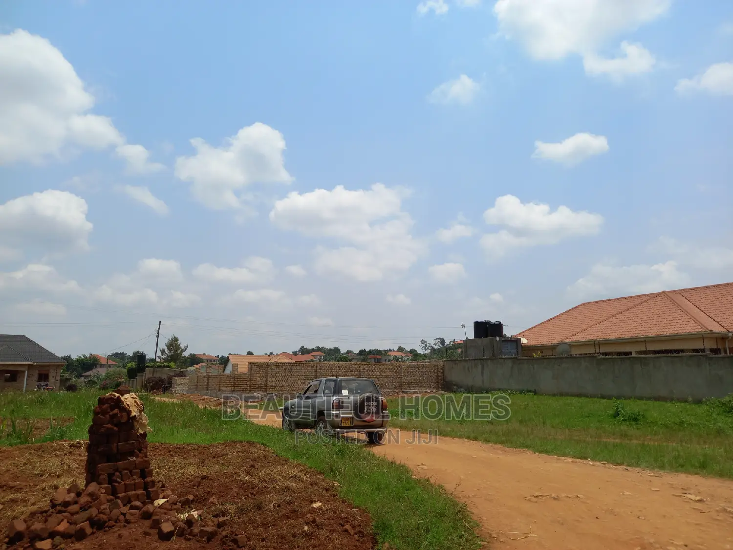 Nakwero 25 Decimals Close to the Main Road on Sell in Kampala