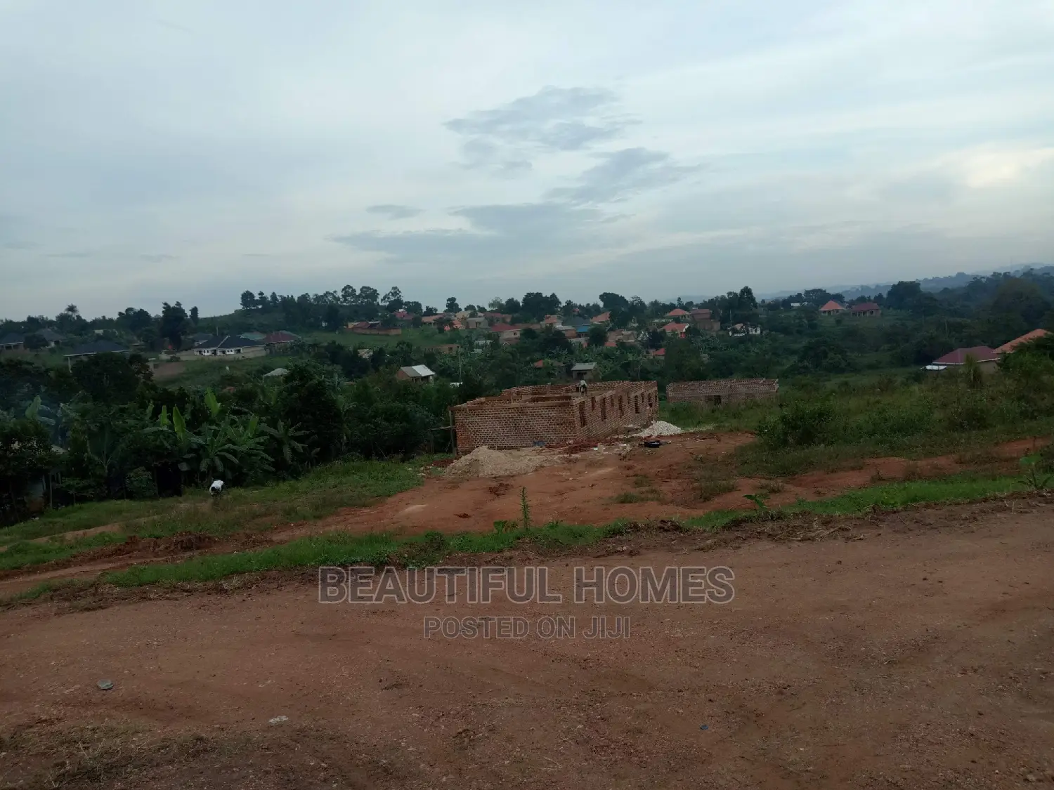 Residential 100*100 in Nakwero on Sell in Kampala