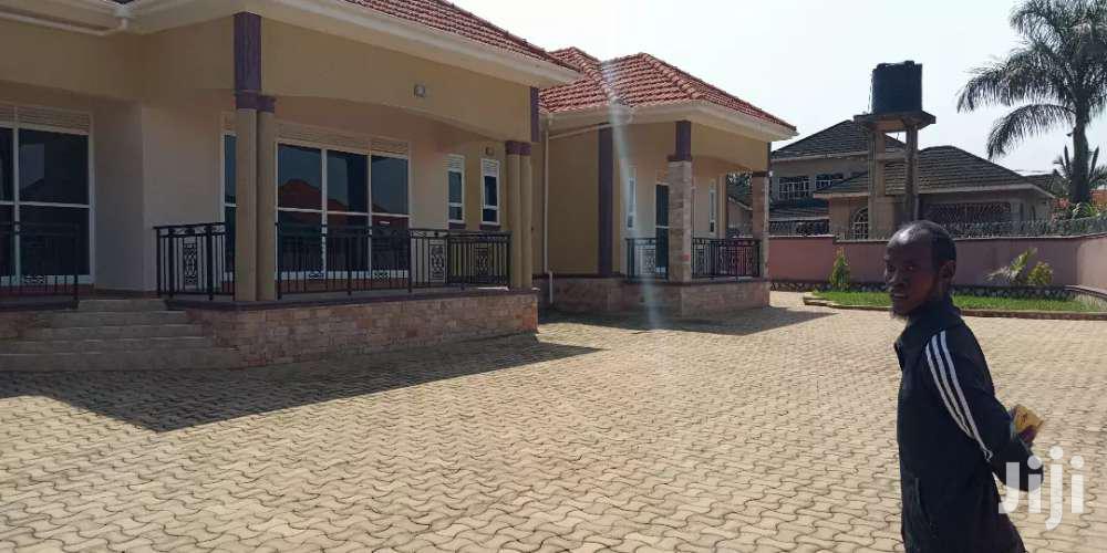 Kira Posh House Big On Sell in Kampala