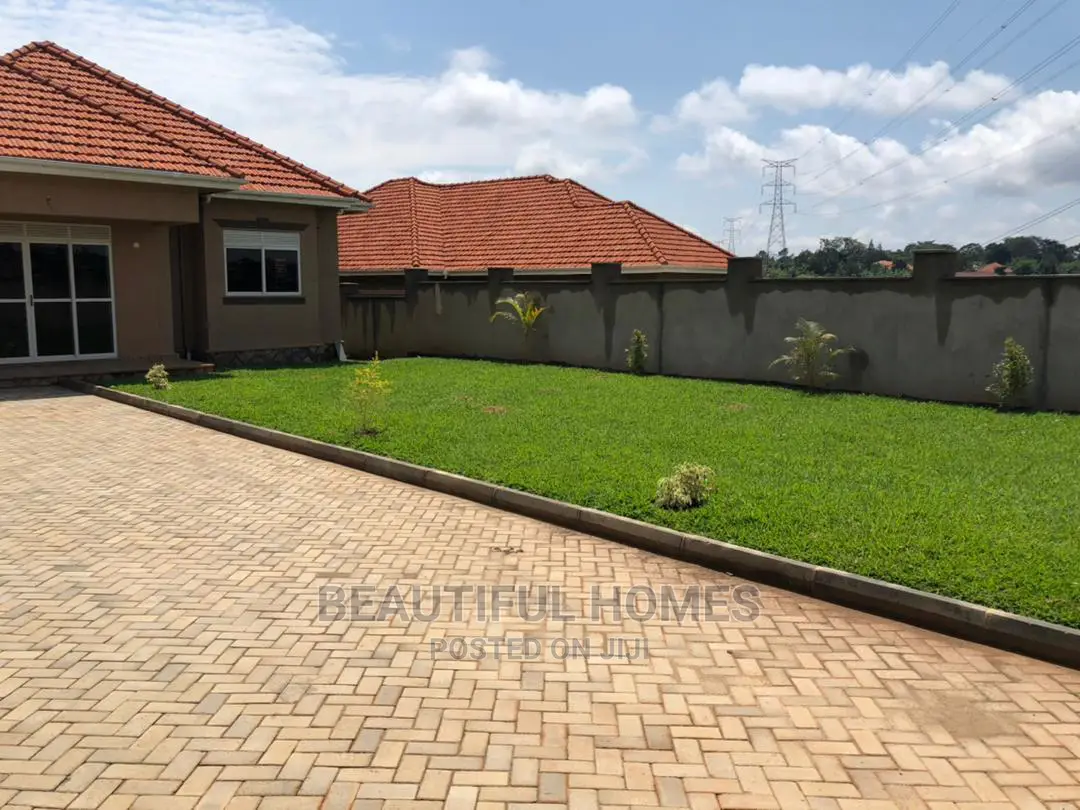 Furnished 4bdrm House in Kira for Sale in Kira