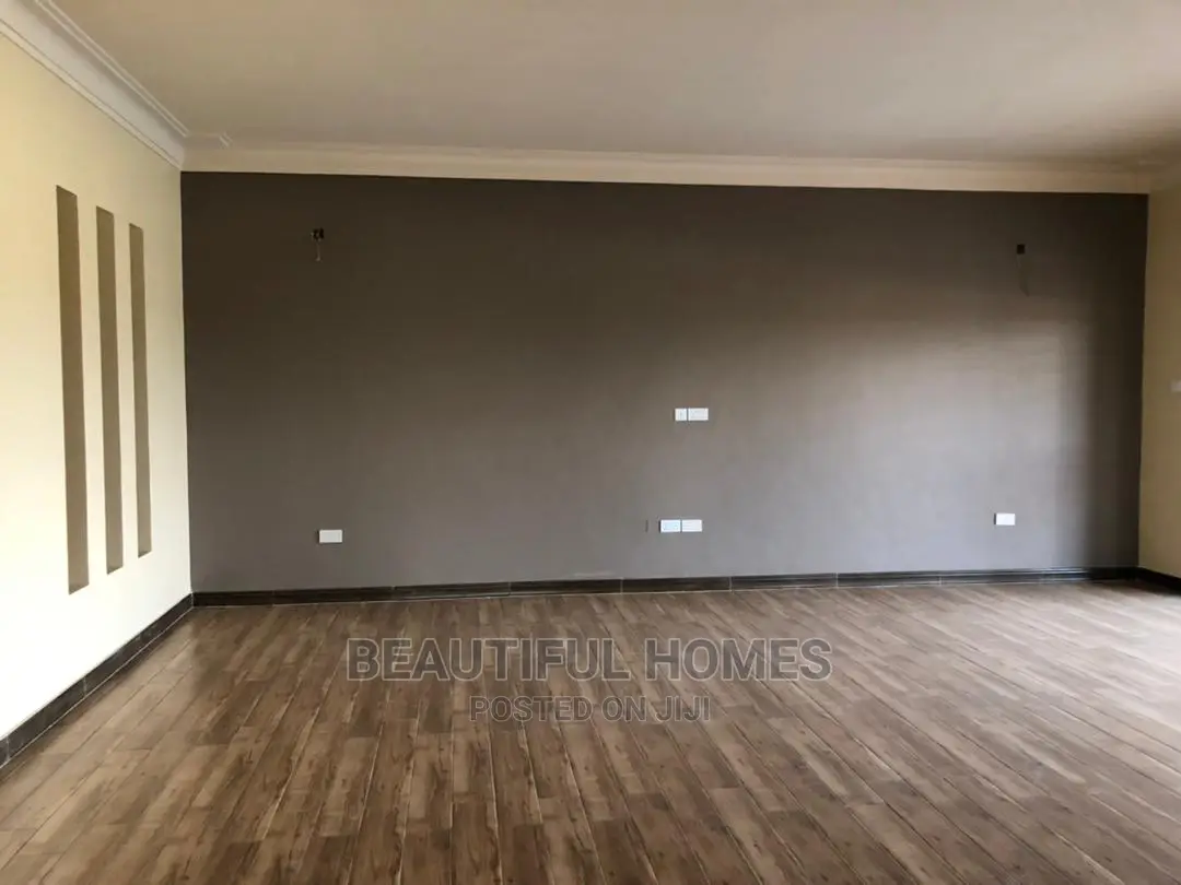 Furnished 4bdrm House in Kira for Sale in Kira