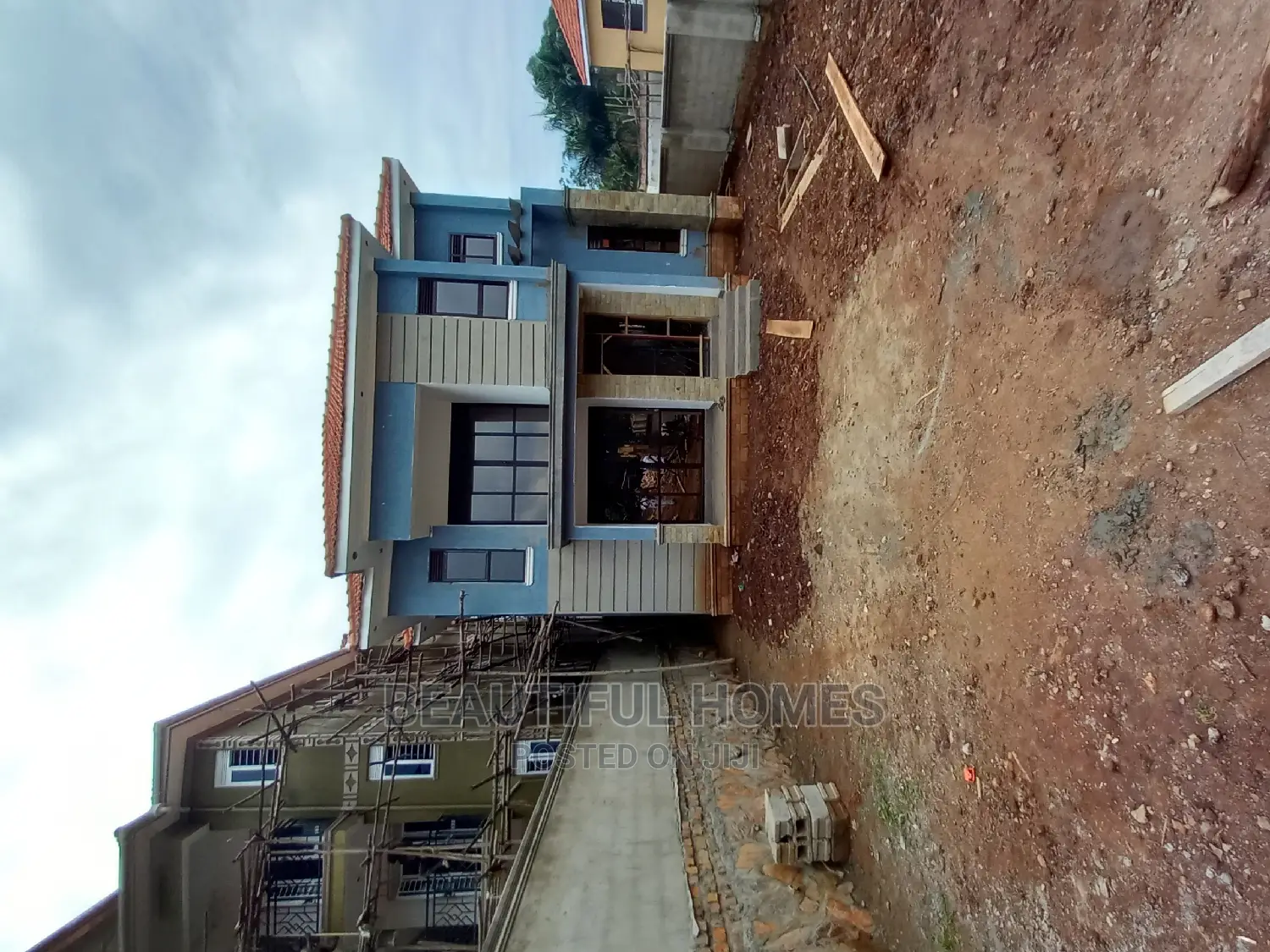 Furnished 4bdrm Mansion in Kira for Sale in Kira
