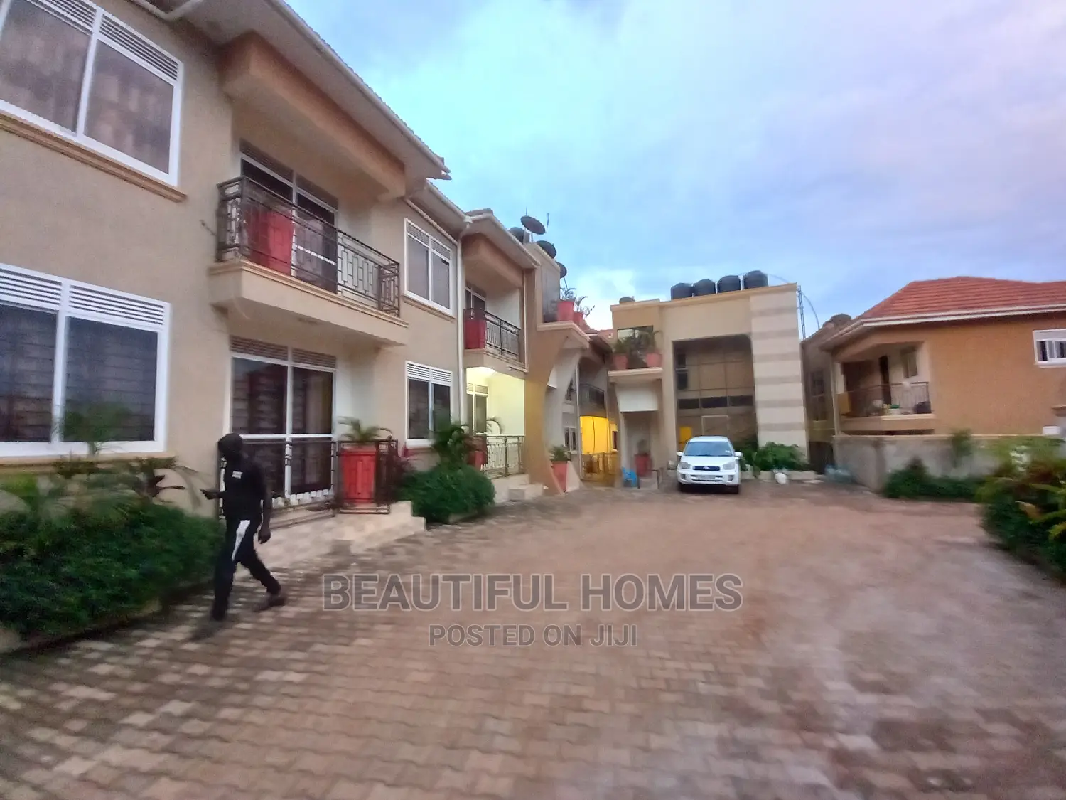 Furnished 2bdrm Apartment in Kisaasi, Central Division for Sale in Central Division