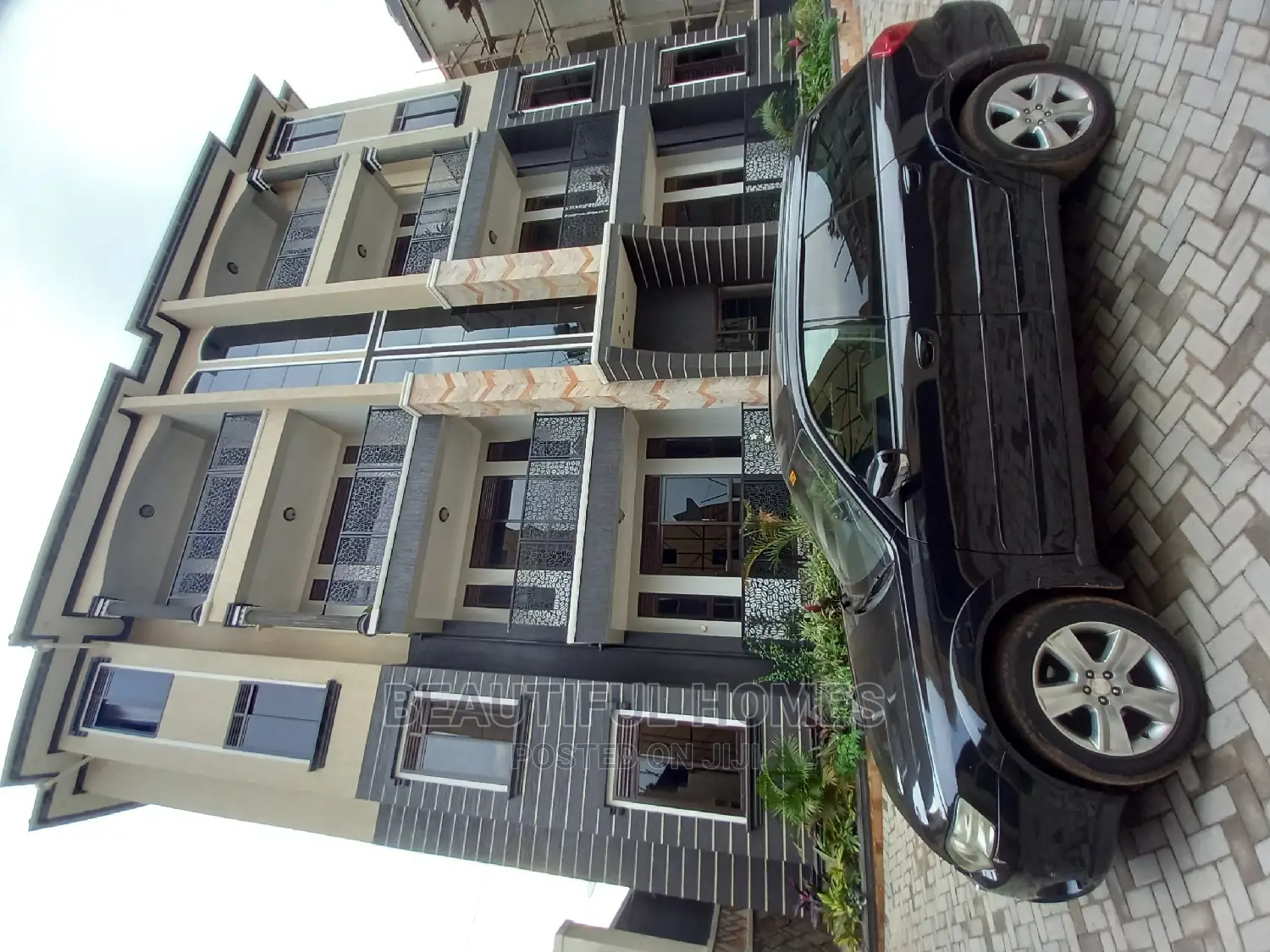 Furnished 2bdrm Apartment in Kisaasi, Central Division for Sale in Central Division