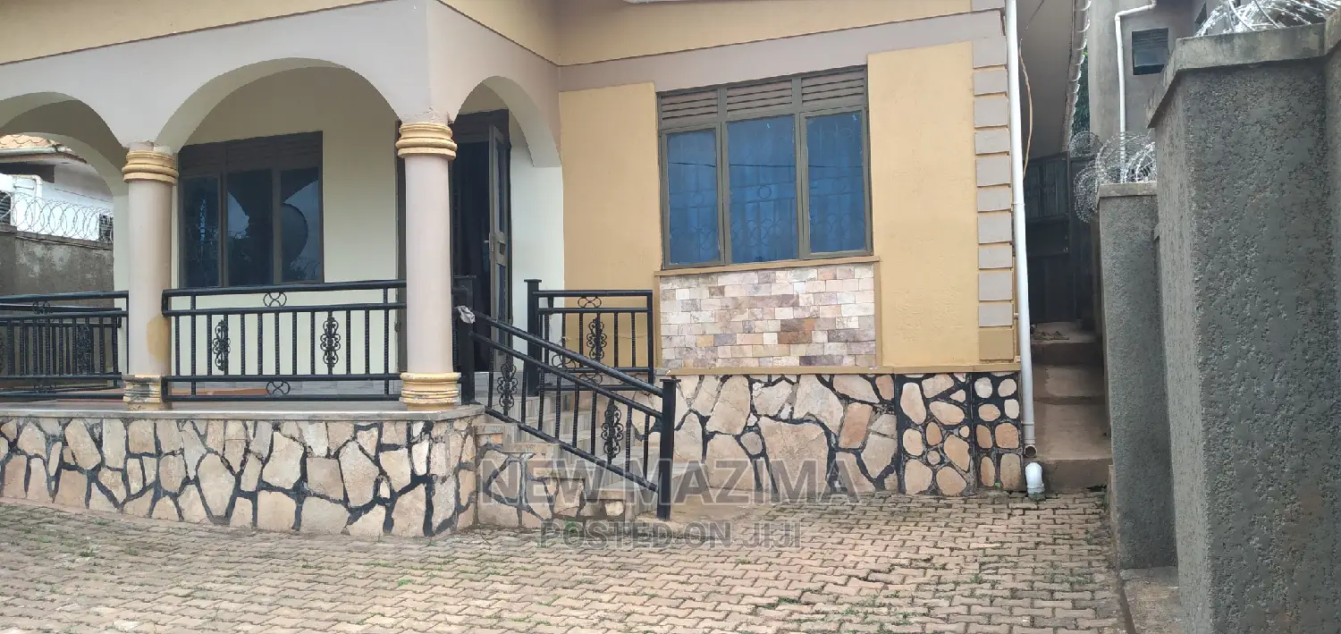 3bdrm House in Buziga, Central Division for sale in Central Division