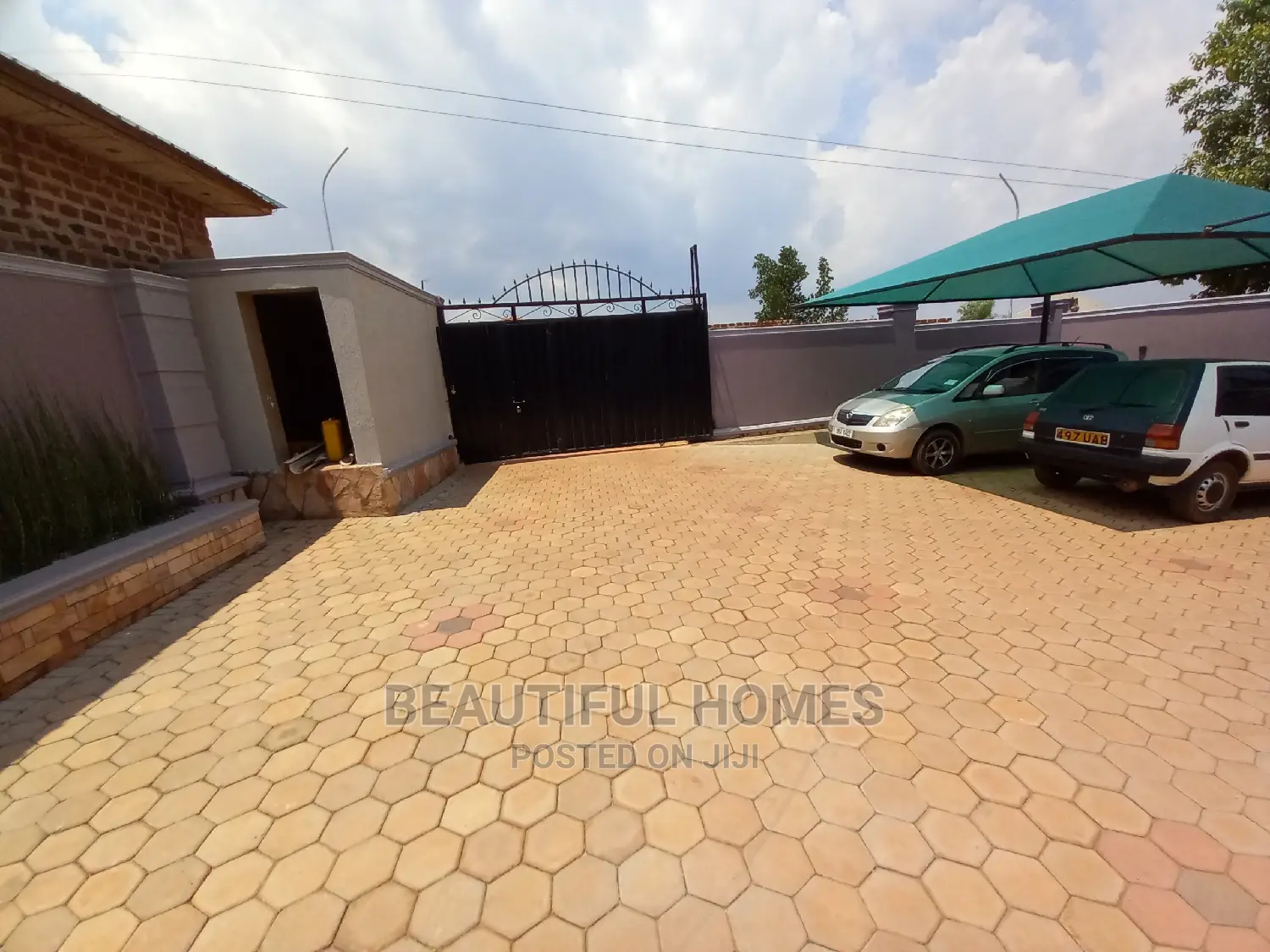 Furnished 4bdrm House in Nakwero, Kira for Sale in Kira