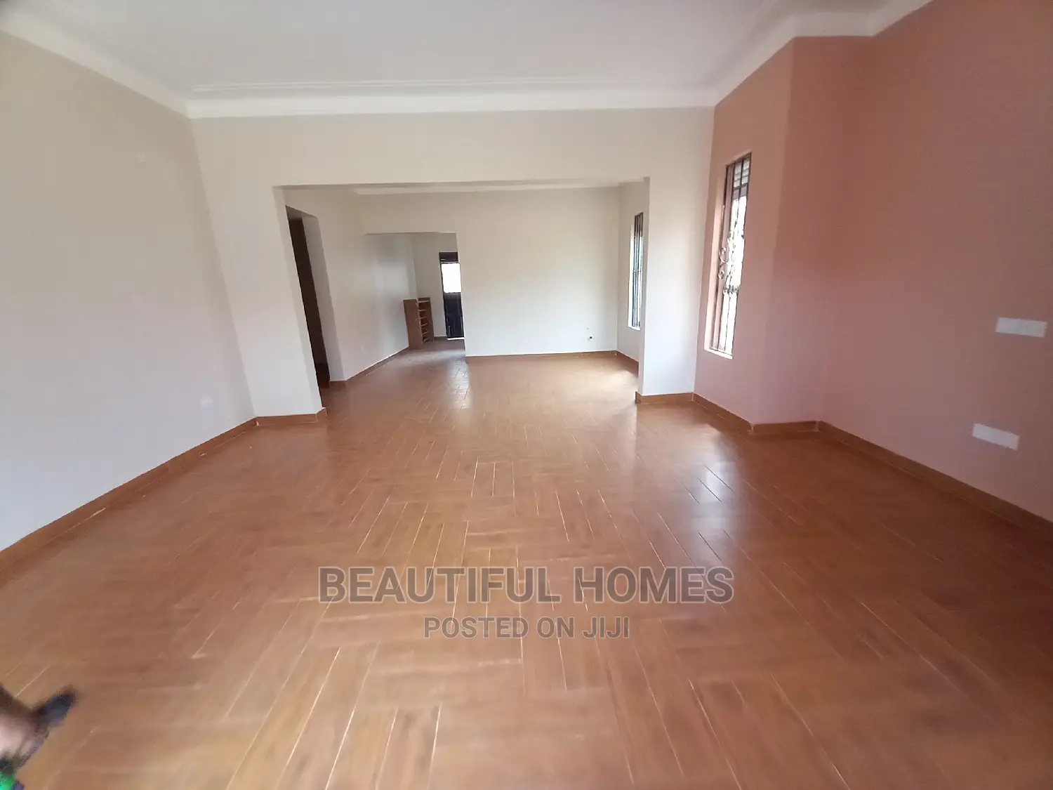 Furnished 4bdrm House in Kira Tarmacked for Sale in Kira
