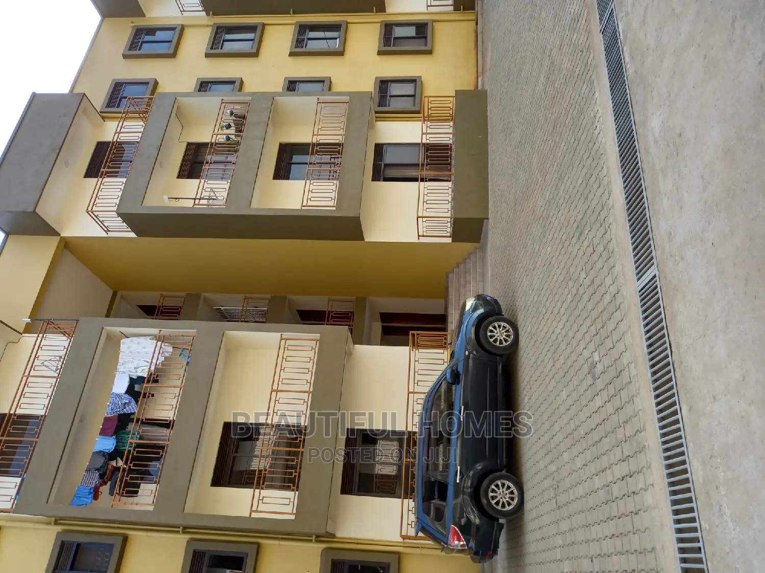 Furnished 3bdrm Condo in Kisaasi, Nakawa for Sale in Nakawa