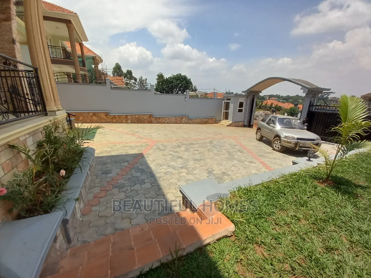 Furnished 4bdrm House in Kira for Sale in Kira