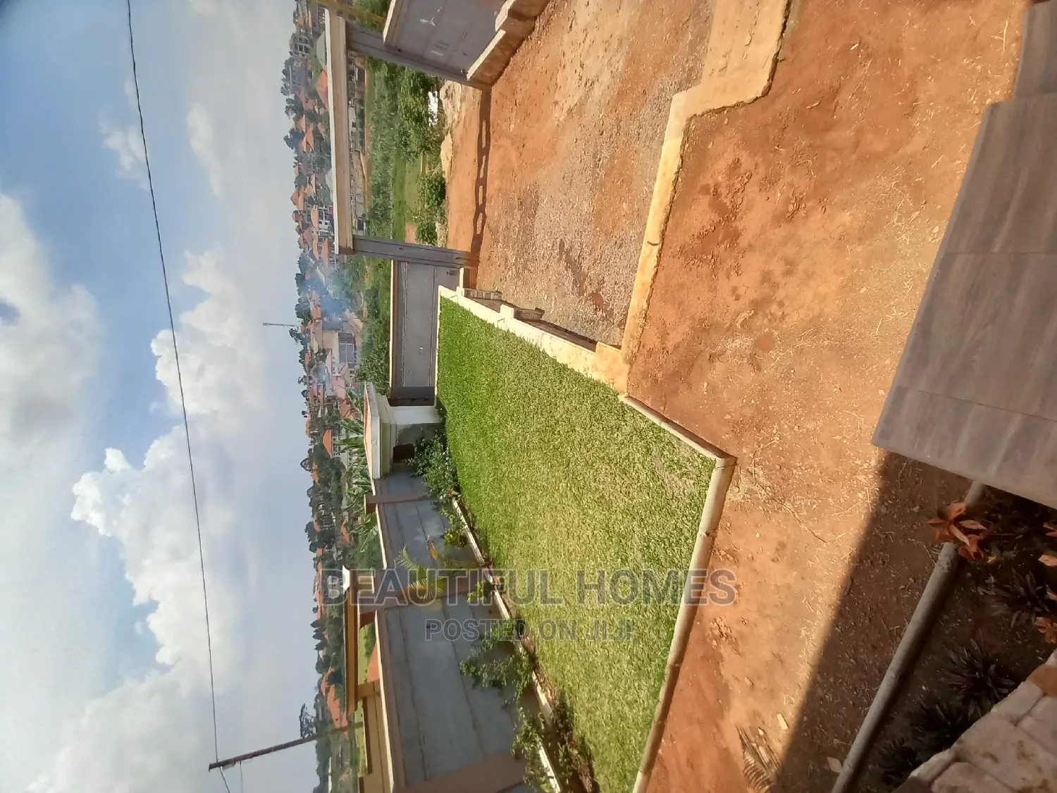 Furnished 4bdrm Mansion in Kira Tarmacked for Sale in Kira