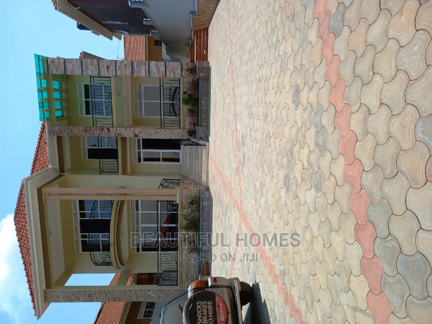 Furnished 6bdrm Mansion in Kira for Sale in Kira