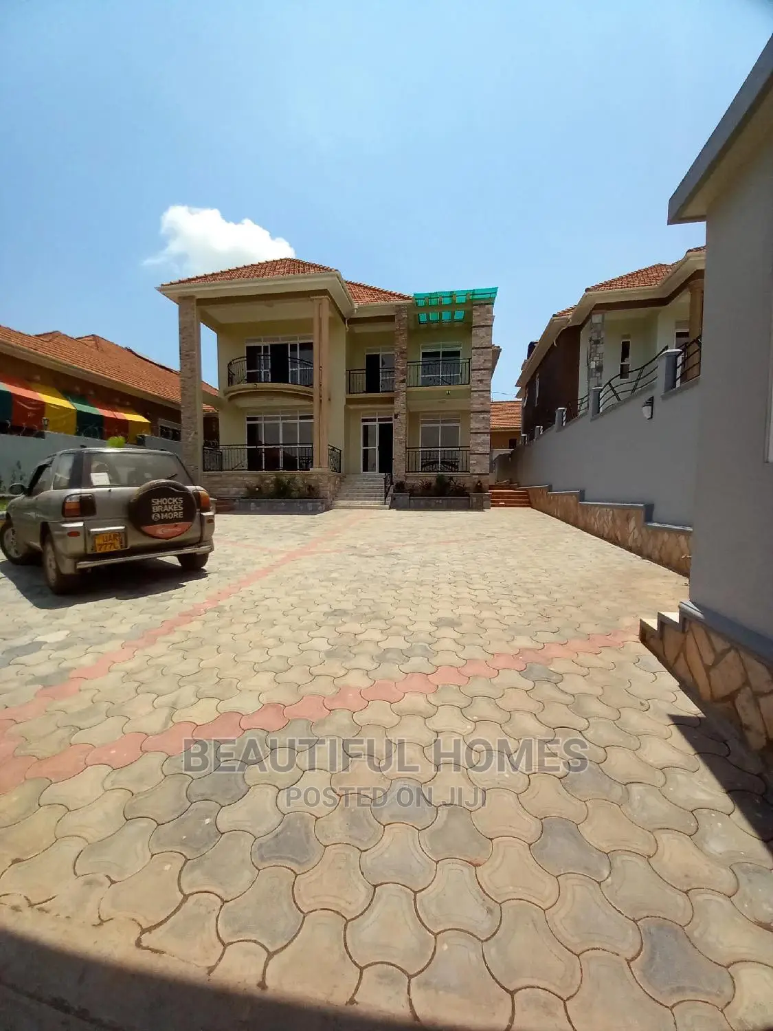 Furnished 6bdrm Mansion in Kira for Sale in Kira