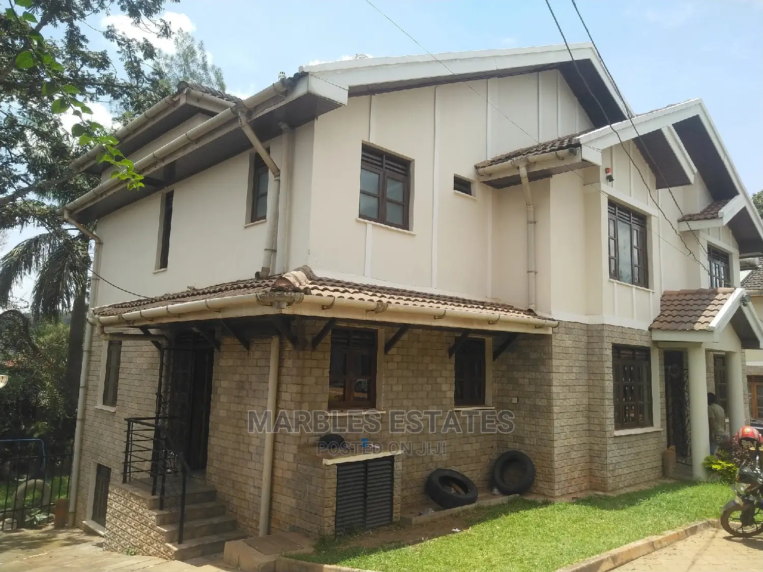 5bdrm Duplex in Bugolobi, Central Division for Rent in Central Division