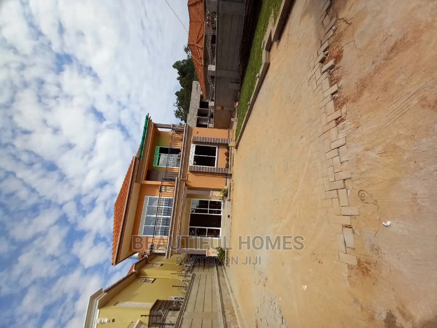 Furnished 4bdrm House in Kira Tarmack for Sale in Kira