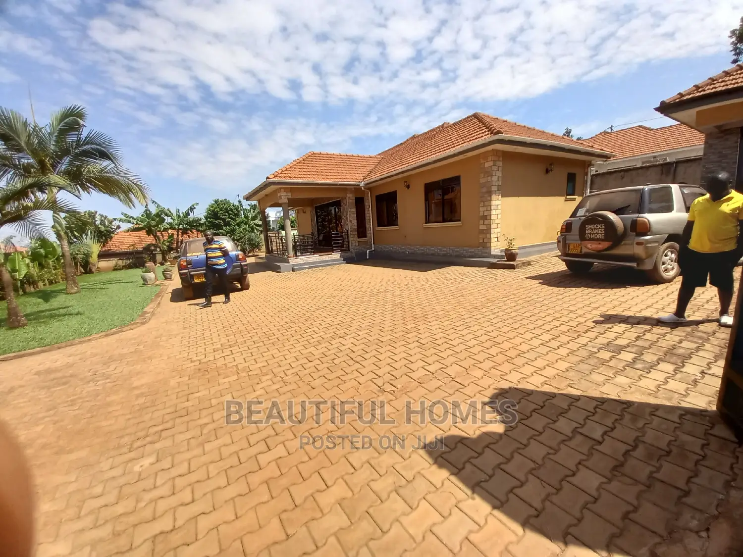 Furnished 5bdrm Bungalow in Kira for Sale in Kira