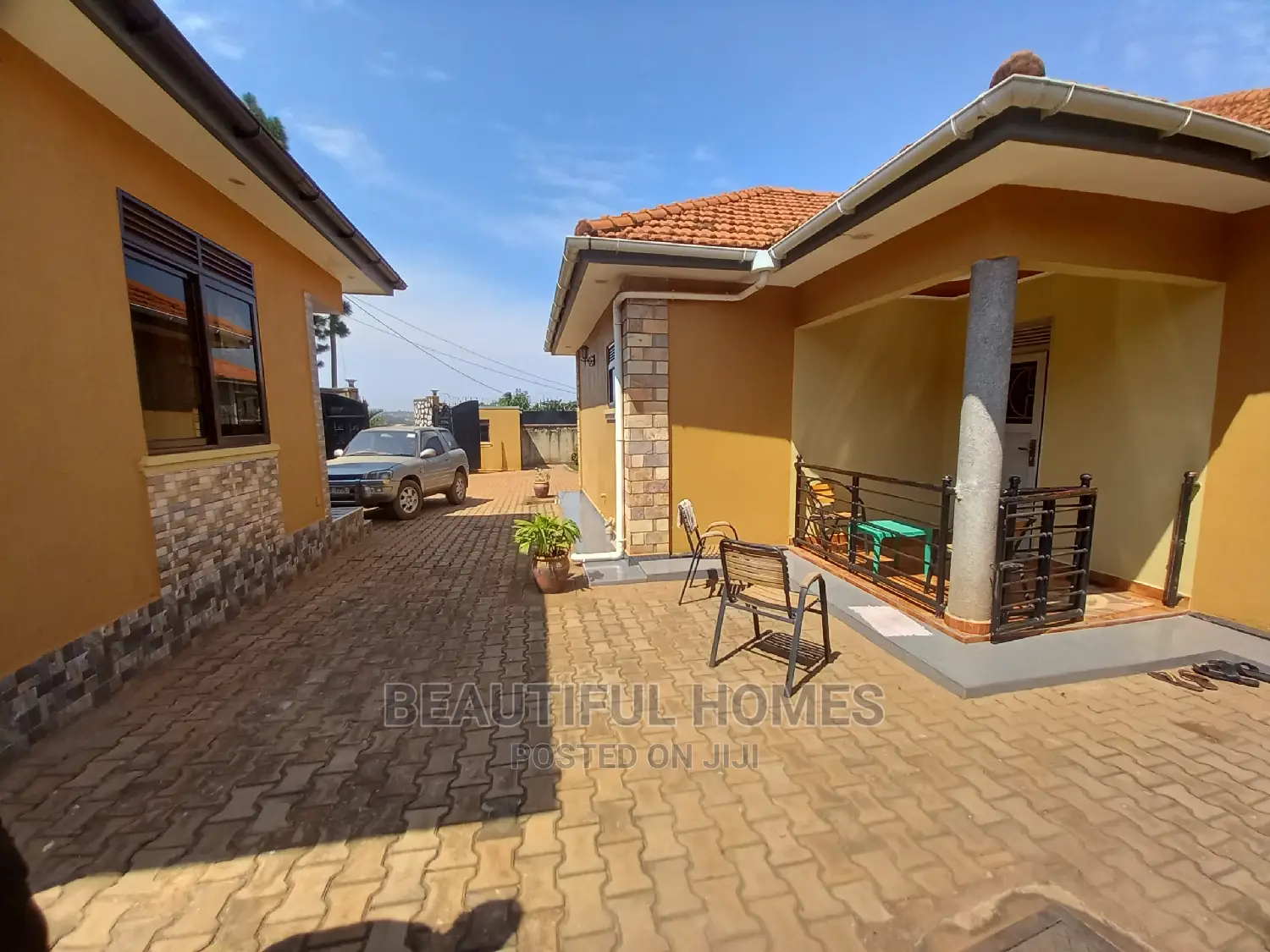 Furnished 5bdrm Bungalow in Kira for Sale in Kira