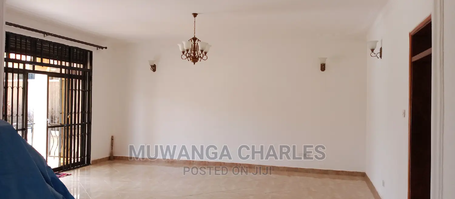 4bdrm Duplex in Fs Properties Ltd, Central Division for Sale in Central Division
