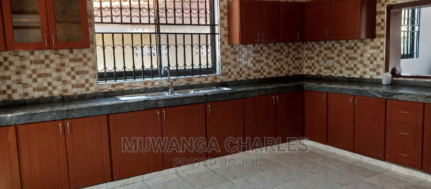 4bdrm Duplex in Fs Properties Ltd, Central Division for Sale in Central Division