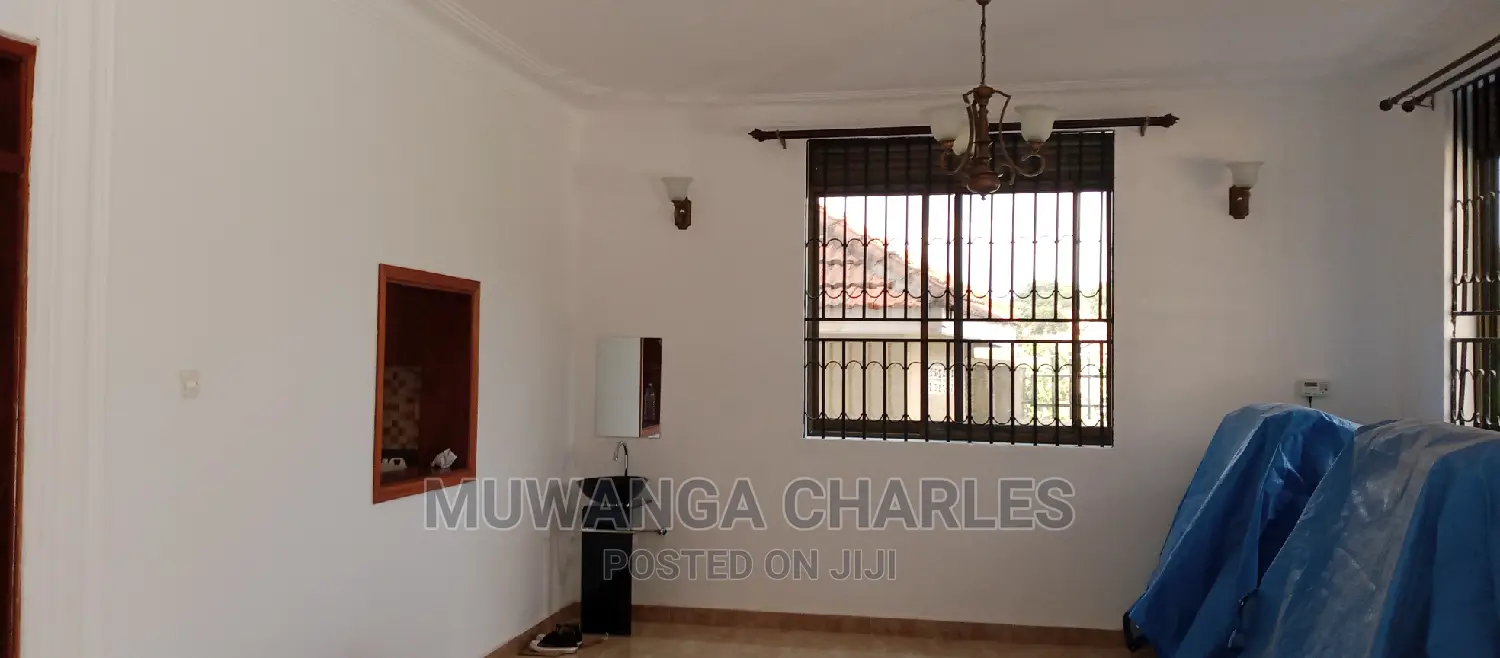 4bdrm Duplex in Fs Properties Ltd, Central Division for Sale in Central Division
