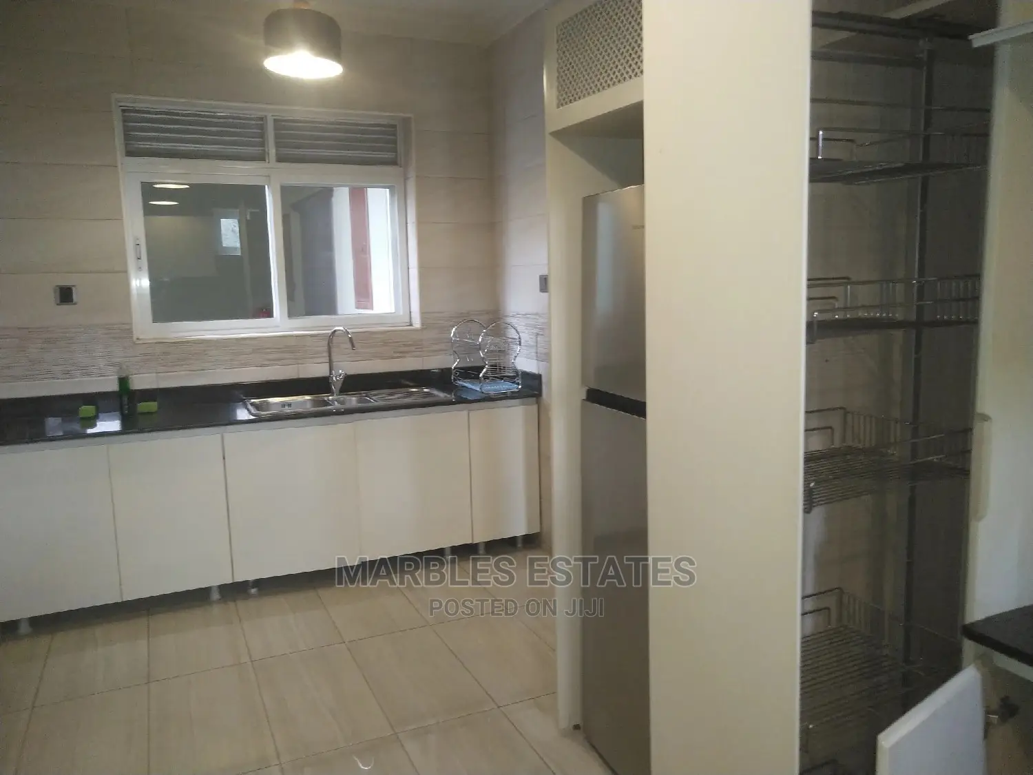 5bdrm Duplex in Bugolobi, Central Division for Rent in Central Division