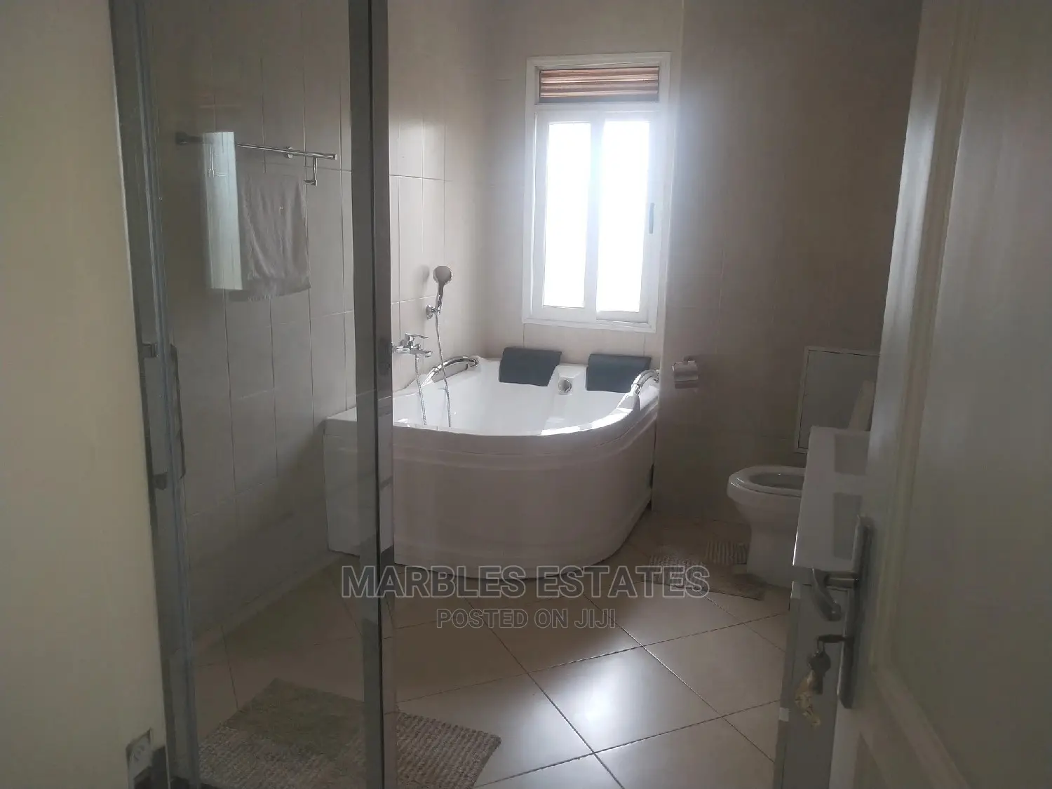 Furnished 4bdrm Apartment in Kololo, Central Division for Rent in Central Division