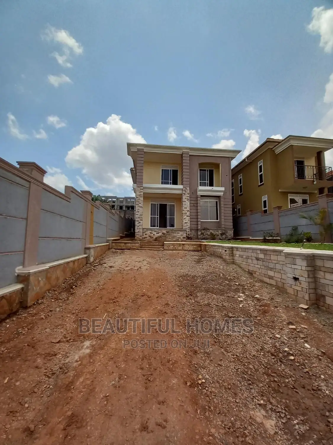 Furnished 4bdrm House in Kira for Sale in Kira