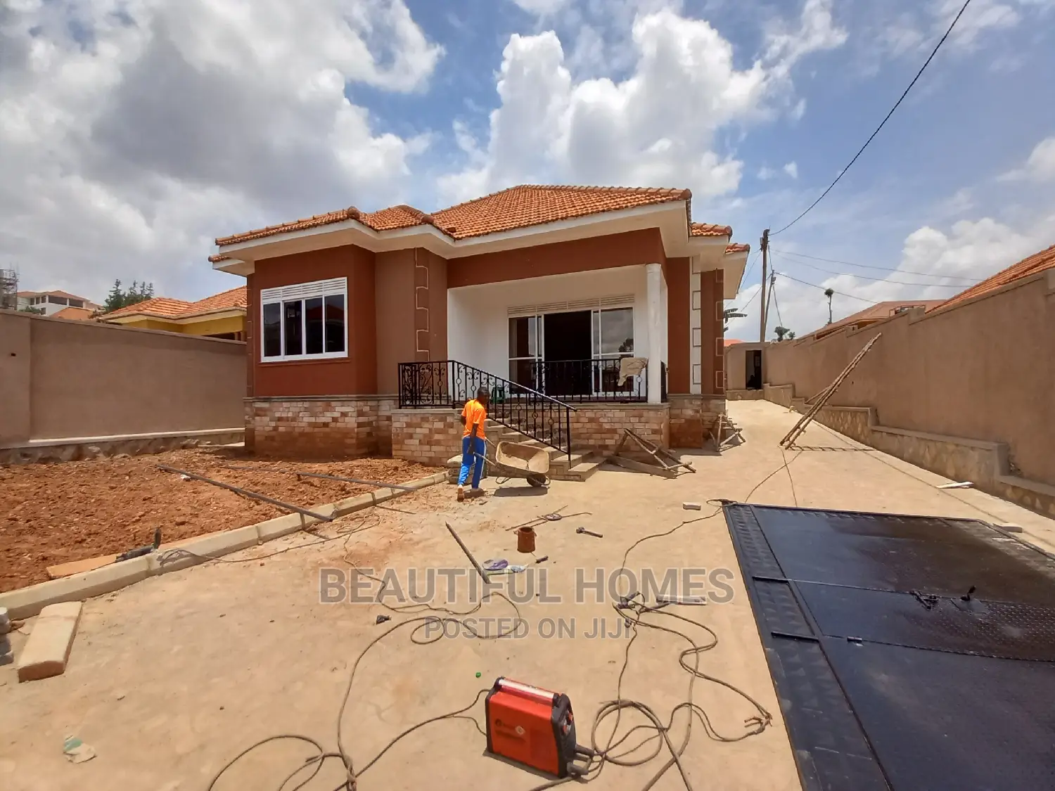 Furnished 4bdrm House in Kira for Sale in Kira