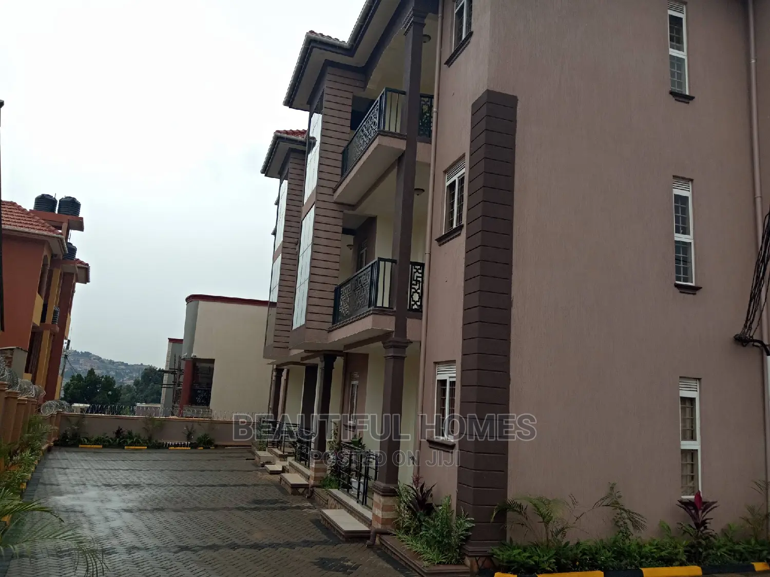 Furnished 2bdrm Apartment in Kisaasi, Central Division for Sale in Central Division