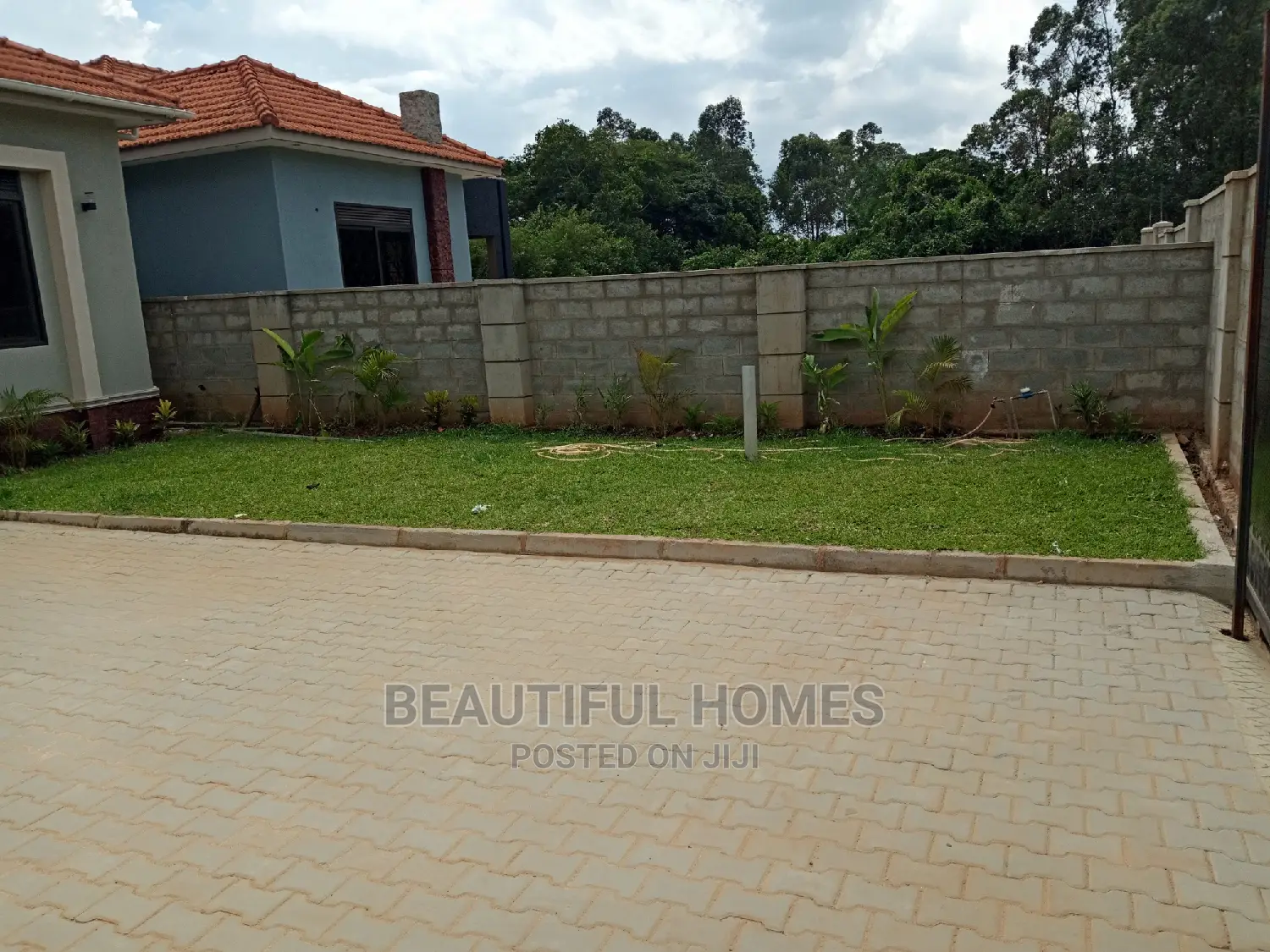 Furnished 4bdrm House in Kira for Sale in Kira