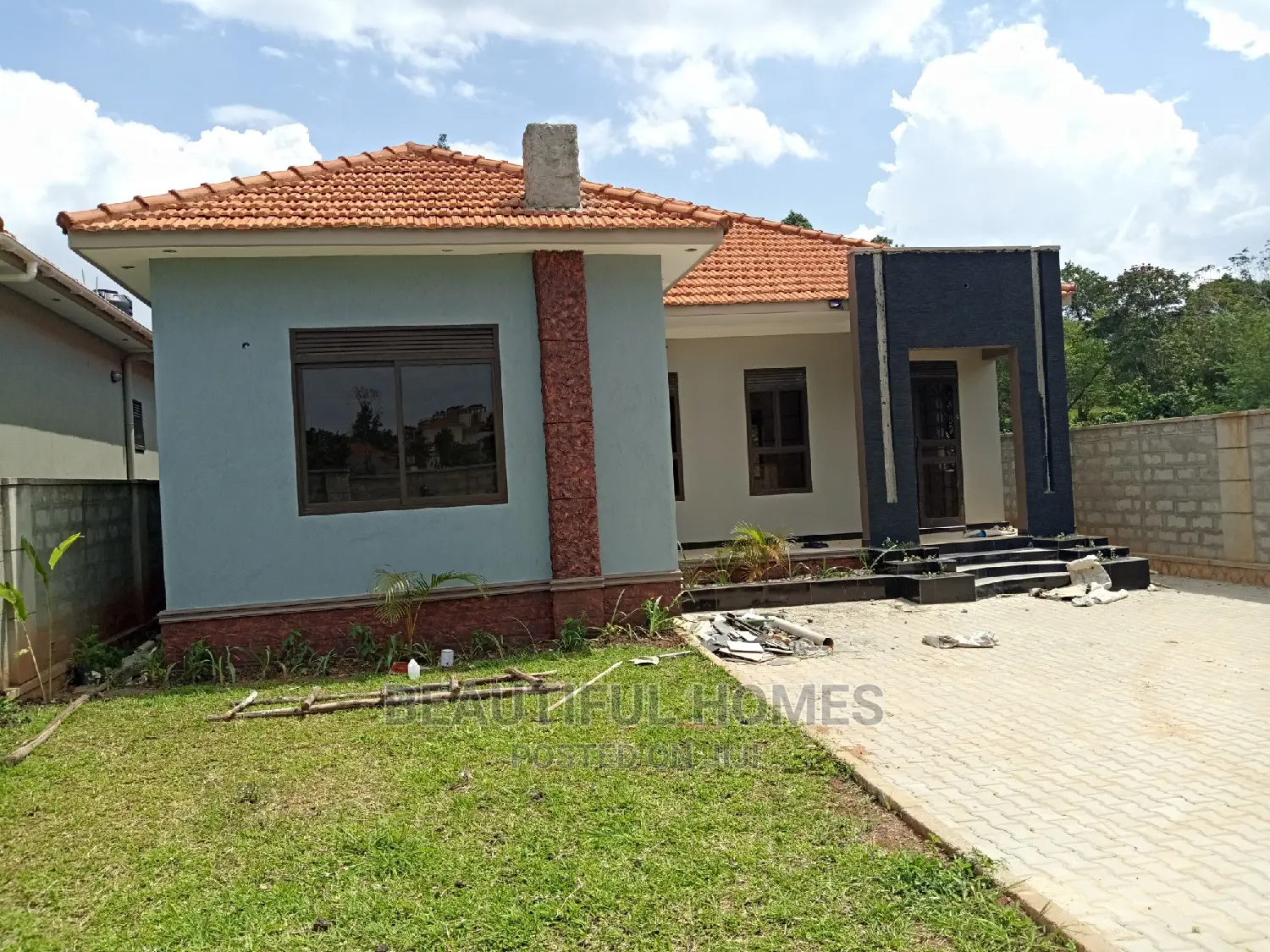 Furnished 4bdrm House in Kira for Sale in Kira