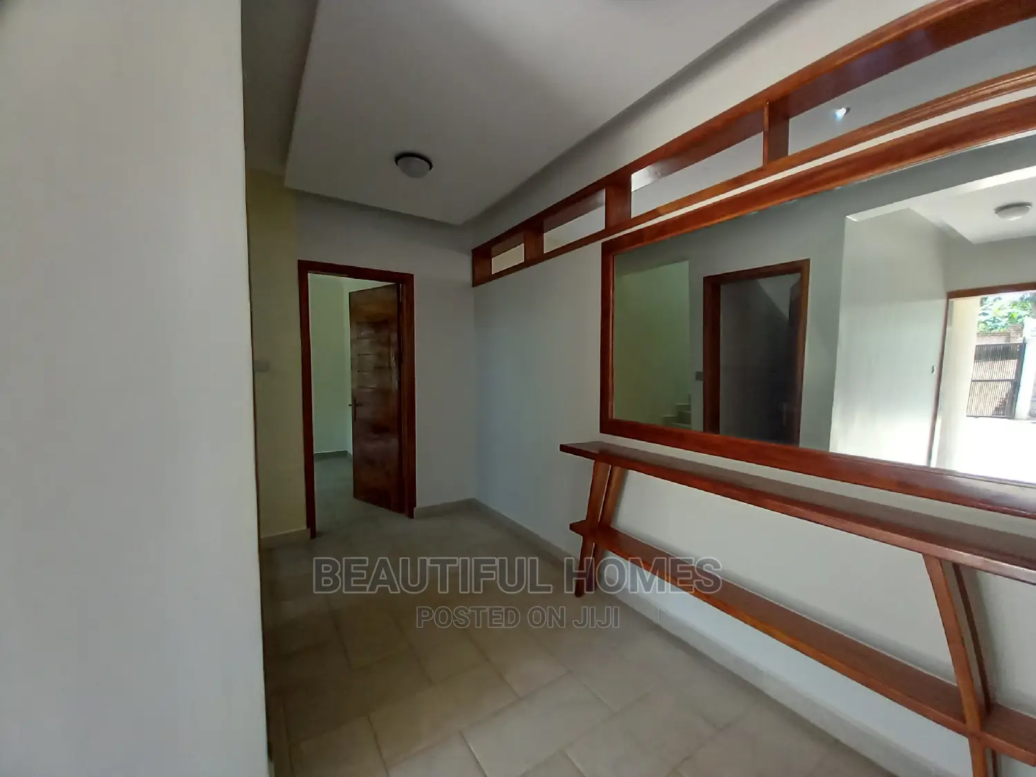 Furnished 5bdrm Mansion in Munyonyo, Central Division for Sale in Central Division