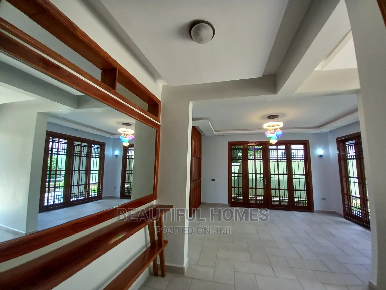 Furnished 5bdrm Mansion in Munyonyo, Central Division for Sale in Central Division