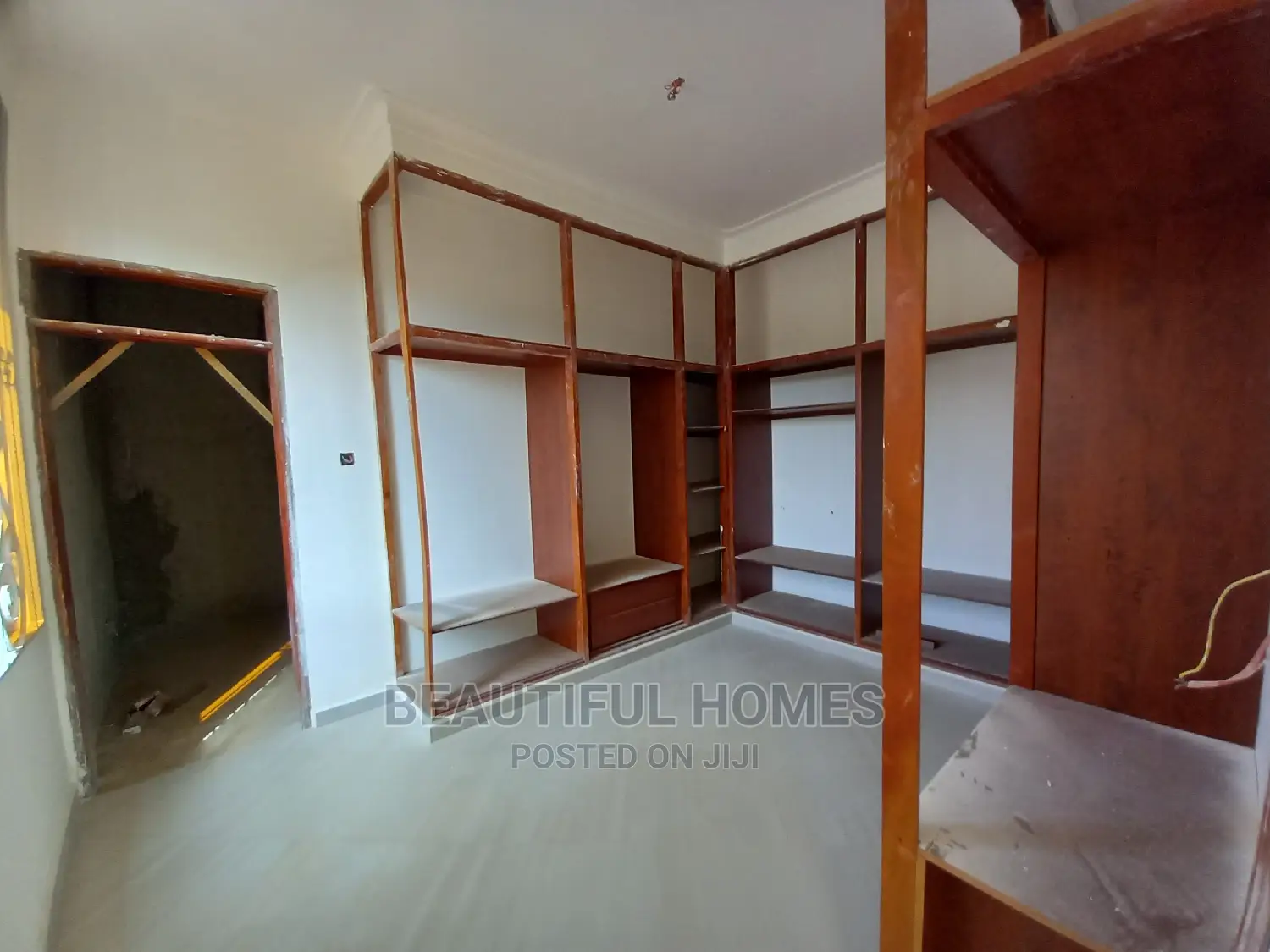 Furnished 7bdrm Mansion in Munyonyo, Makindye for Sale in Makindye