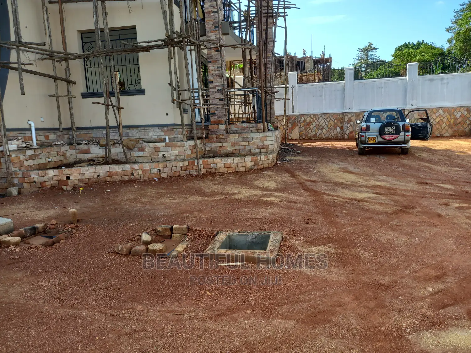 Furnished 6bdrm Mansion in Munyonyo, Makindye for Sale in Makindye