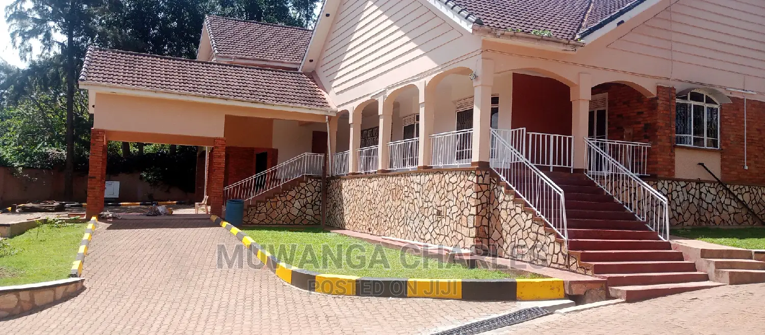 5bdrm Duplex in Fs Properties Ltd, Central Division for Rent in Central Division