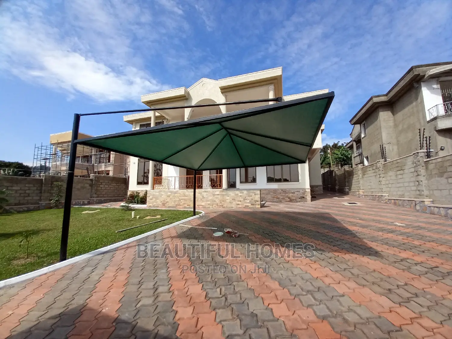 Furnished 6bdrm Mansion in Munyonyo, Makindye for Sale in Makindye