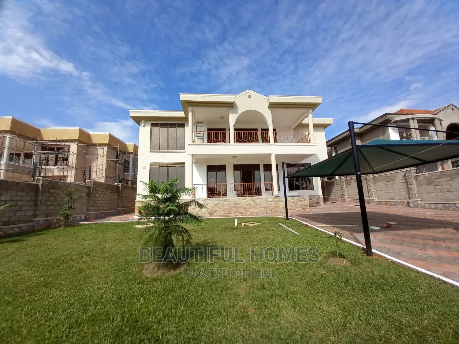 Furnished 6bdrm Mansion in Munyonyo, Makindye for Sale in Makindye