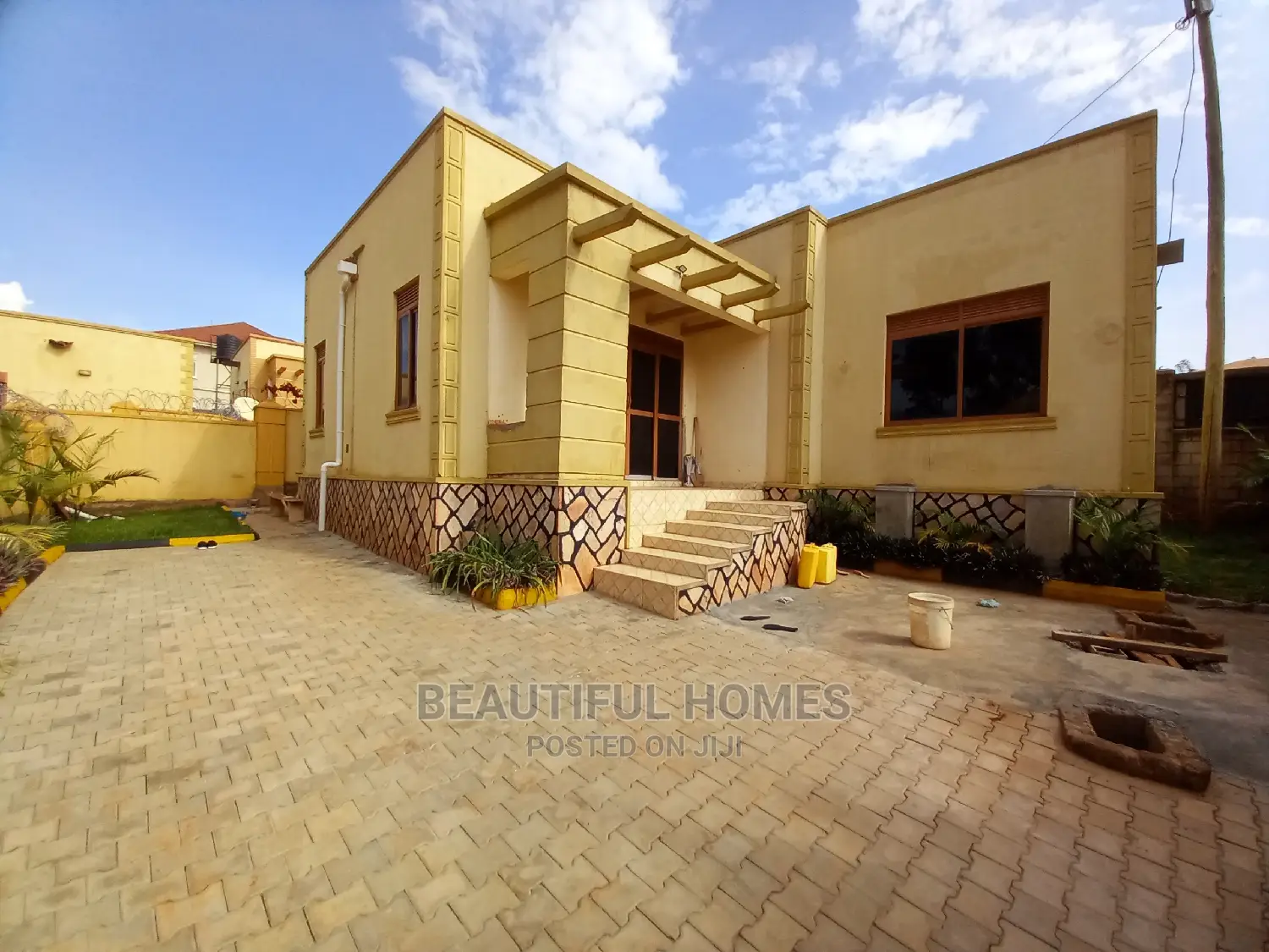 Furnished 3bdrm House in Kira for Sale in Kira