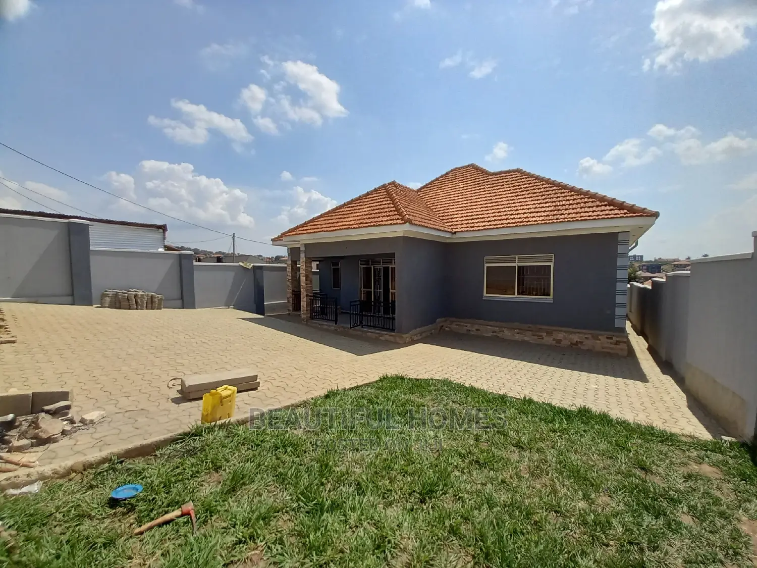 Furnished 4bdrm House in Kira for Sale in Kira
