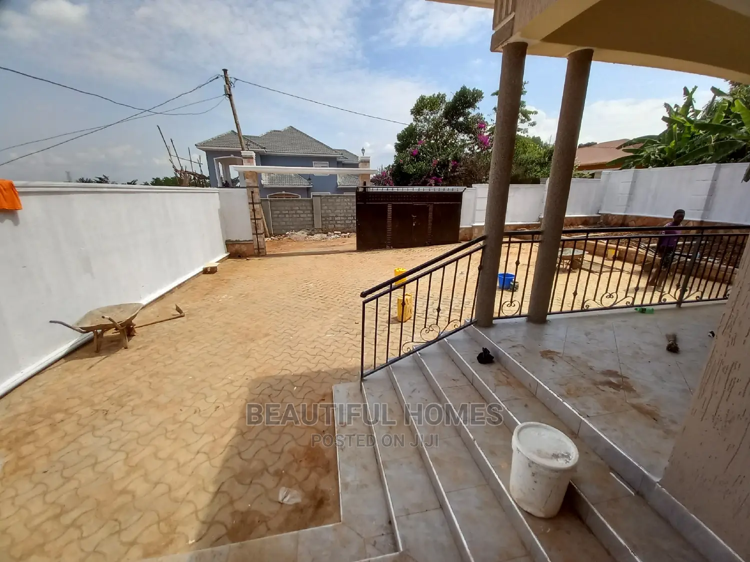 Furnished 4bdrm House in Kira for Sale in Kira