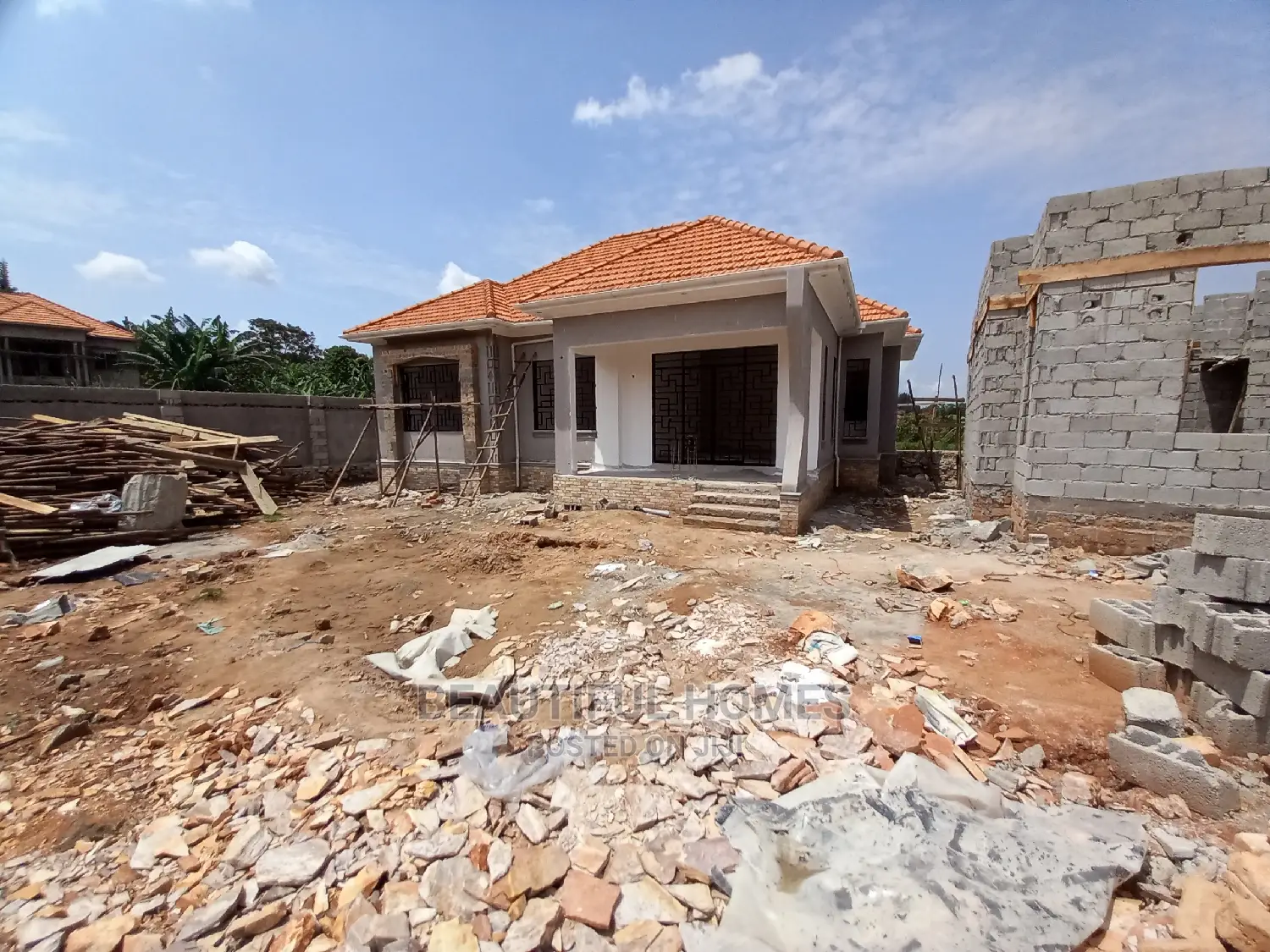 Furnished 4bdrm House in Kira for Sale in Kira